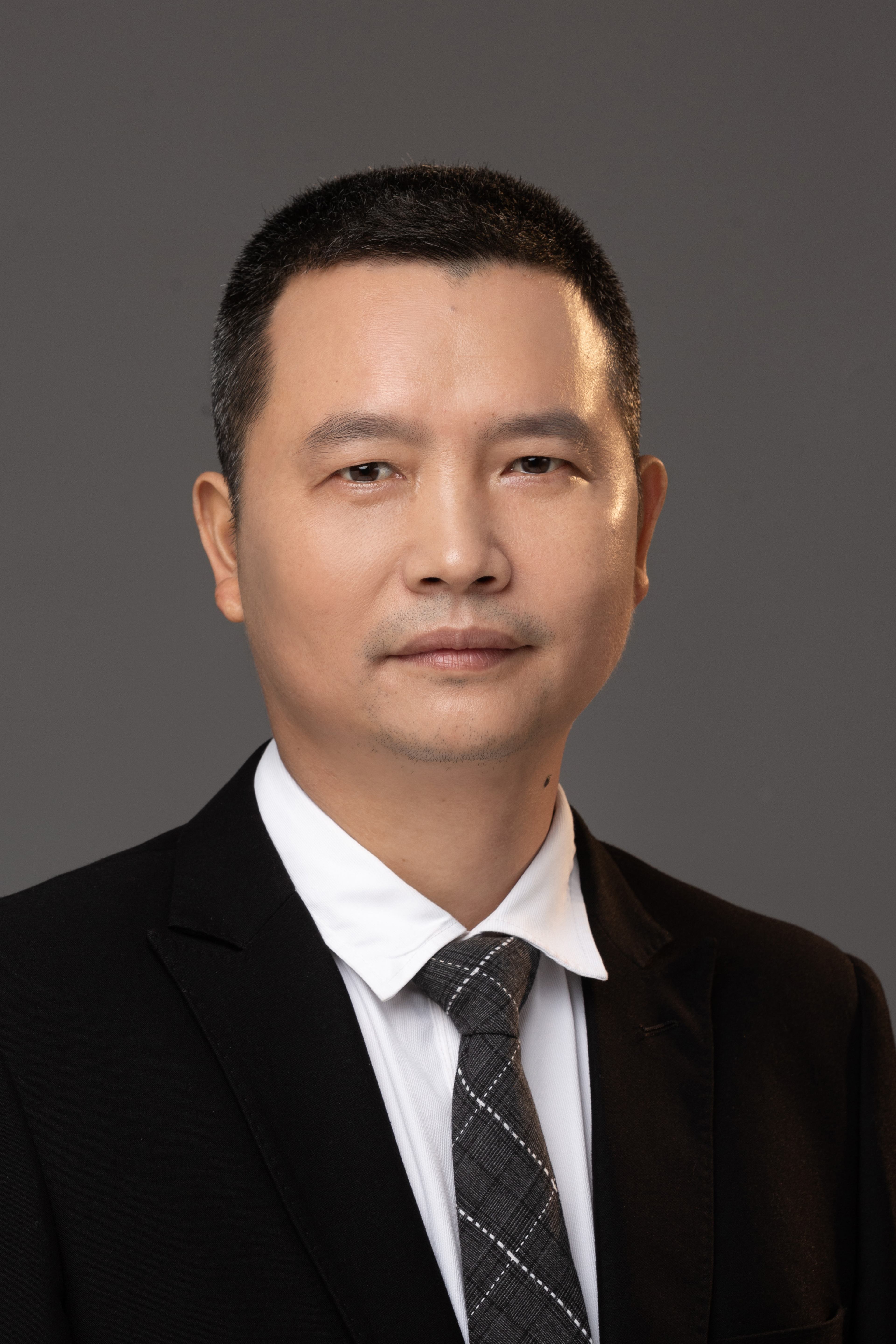袁耀明